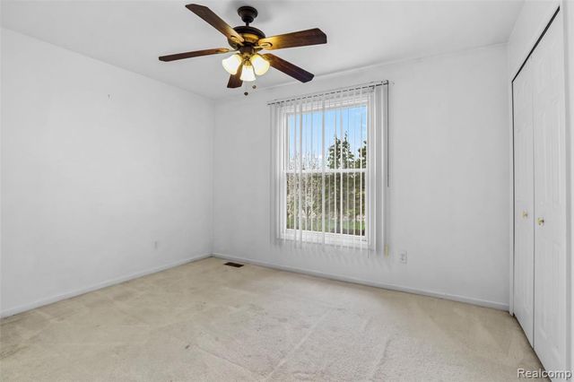 3041 Courtfield Drive, Rochester Hills, MI 48309
