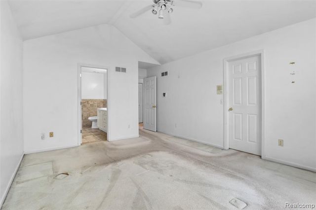 3041 Courtfield Drive, Rochester Hills, MI 48309