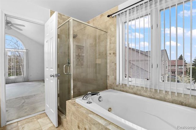 3041 Courtfield Drive, Rochester Hills, MI 48309