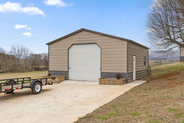 10115 Upper East Valley Road, Pikeville, TN 37367