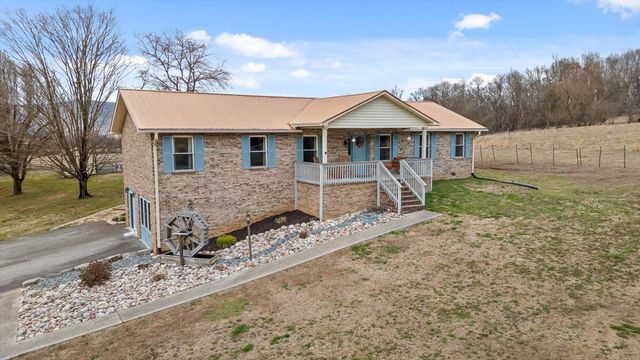 10115 Upper East Valley Road, Pikeville, TN 37367