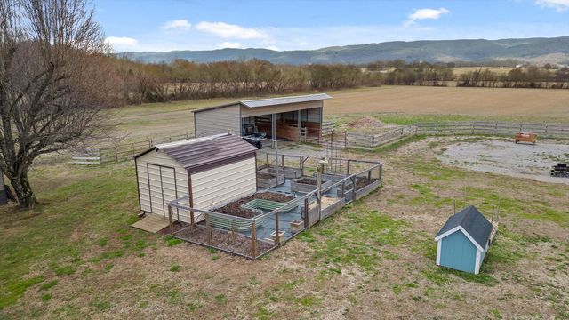 10115 Upper East Valley Road, Pikeville, TN 37367