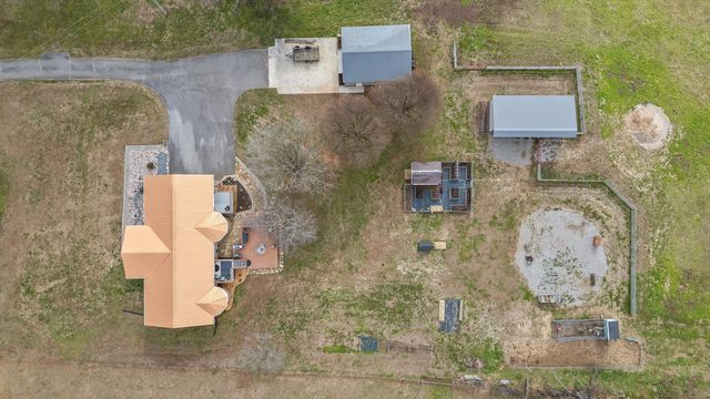 10115 Upper East Valley Road, Pikeville, TN 37367