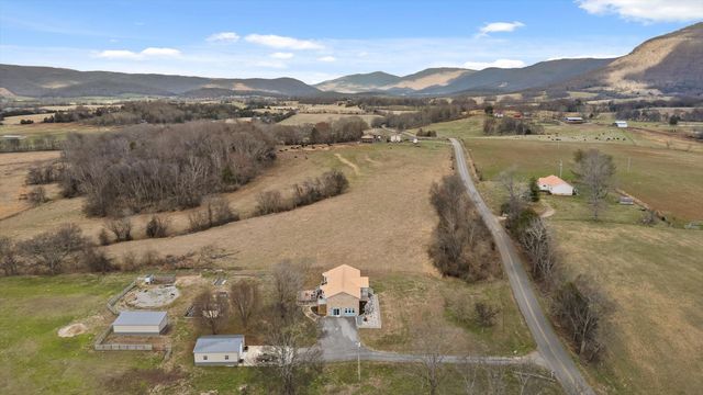 10115 Upper East Valley Road, Pikeville, TN 37367