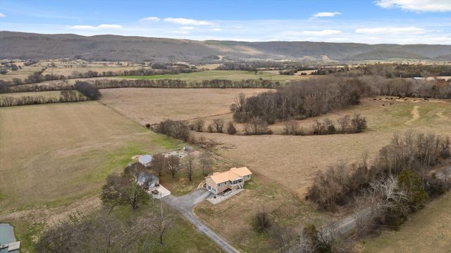 10115 Upper East Valley Road, Pikeville, TN 37367
