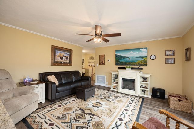 10115 Upper East Valley Road, Pikeville, TN 37367