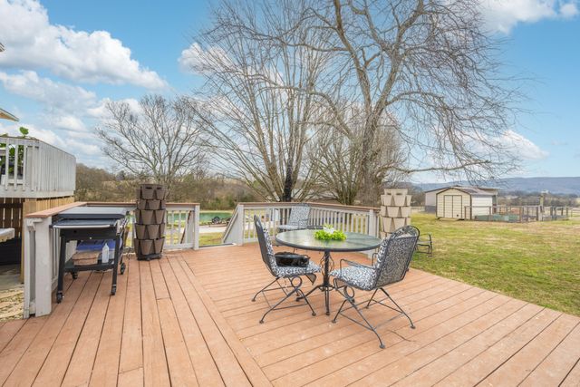 10115 Upper East Valley Road, Pikeville, TN 37367