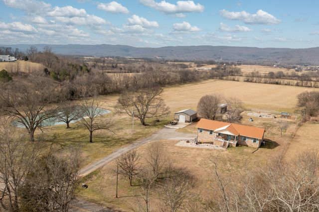 10115 Upper East Valley Road, Pikeville, TN 37367