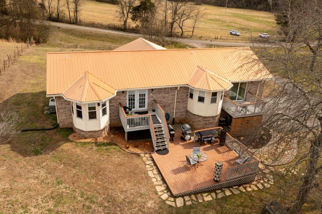 10115 Upper East Valley Road, Pikeville, TN 37367
