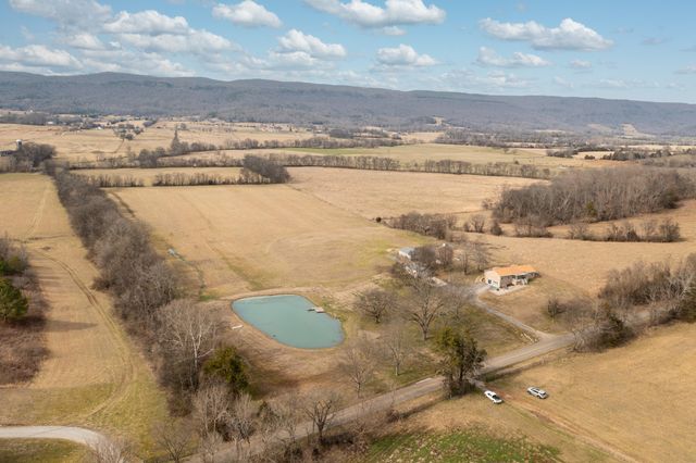 10115 Upper East Valley Road, Pikeville, TN 37367