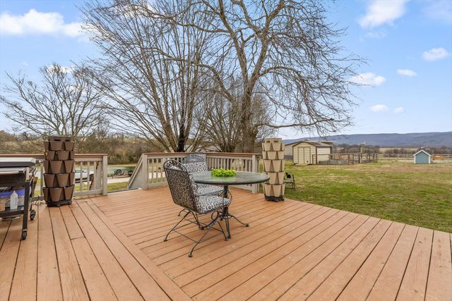 10115 Upper East Valley Road, Pikeville, TN 37367
