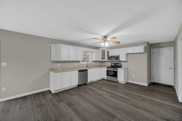 5780 E 1156 N, Demotte, IN 46310