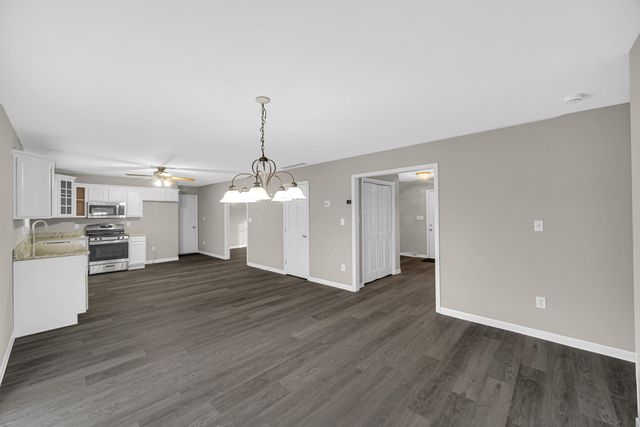 5780 E 1156 N, Demotte, IN 46310