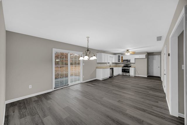 5780 E 1156 N, Demotte, IN 46310