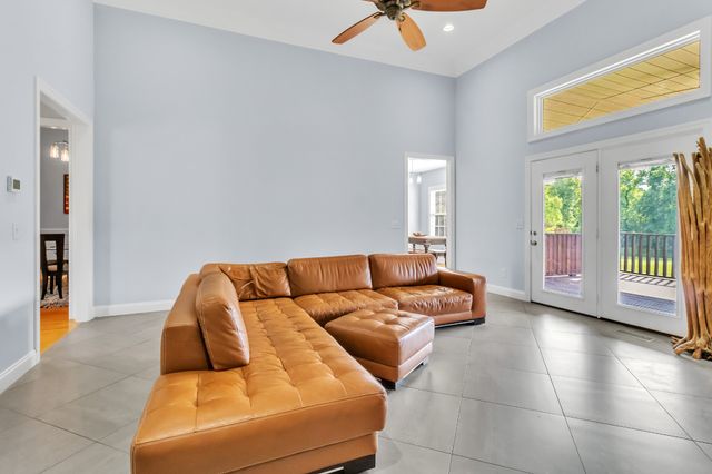 392 Holt Rd, Lebanon, TN 37087