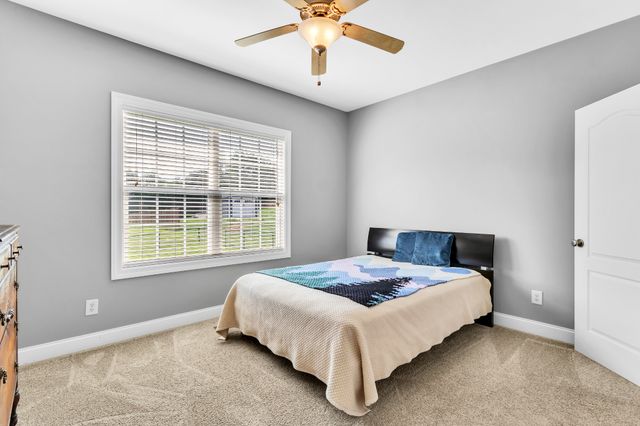392 Holt Rd, Lebanon, TN 37087