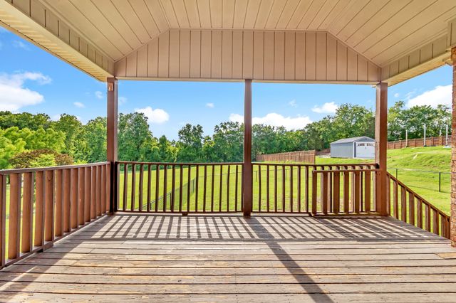 392 Holt Rd, Lebanon, TN 37087