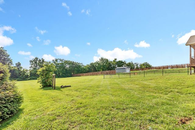 392 Holt Rd, Lebanon, TN 37087