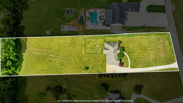 392 Holt Rd, Lebanon, TN 37087