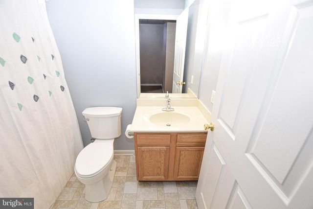 226 TOPAZ LN, Inwood, WV 25428