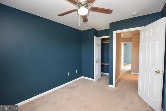 226 TOPAZ LN, Inwood, WV 25428