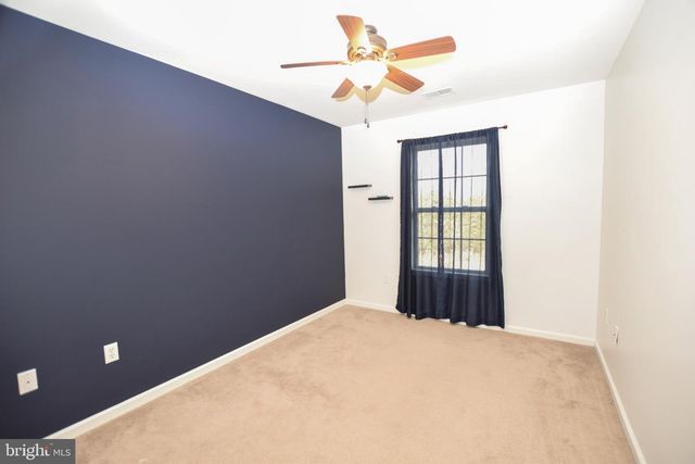 226 TOPAZ LN, Inwood, WV 25428