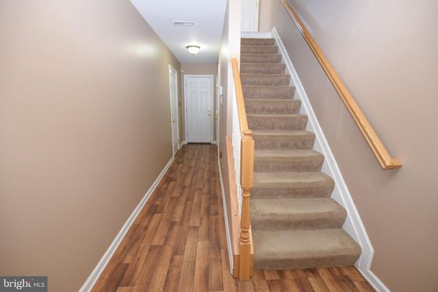 226 TOPAZ LN, Inwood, WV 25428