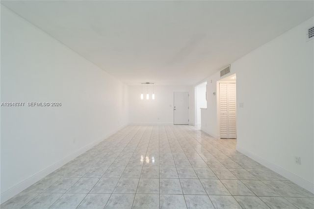 8501 NW 8th Street 110, Miami, FL 33126