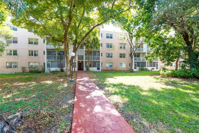 8501 NW 8th Street 110, Miami, FL 33126