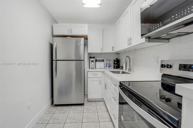 8501 NW 8th Street 110, Miami, FL 33126