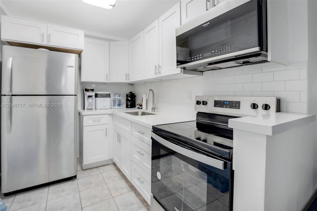 8501 NW 8th Street 110, Miami, FL 33126
