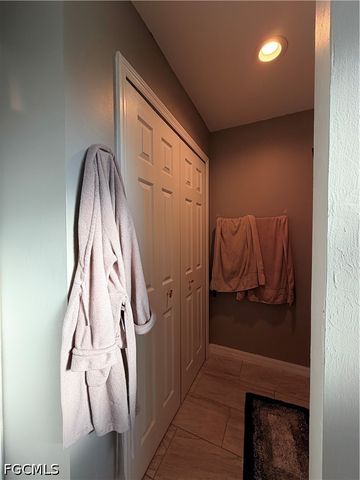 100 NW 13th PL, Cape Coral, FL 33993