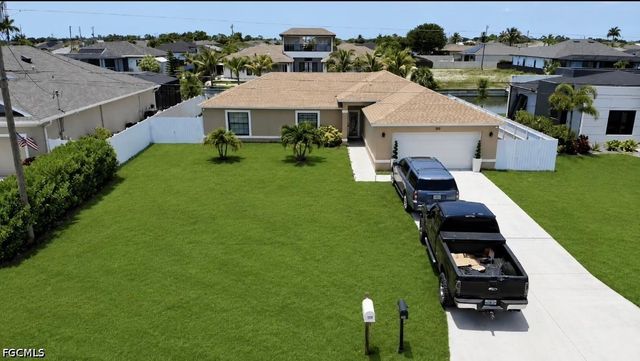 100 NW 13th PL, Cape Coral, FL 33993
