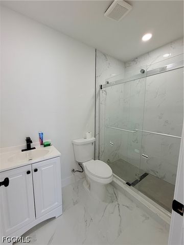 100 NW 13th PL, Cape Coral, FL 33993