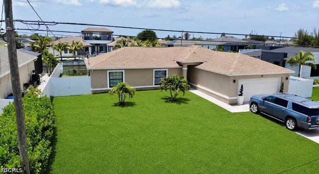 100 NW 13th PL, Cape Coral, FL 33993