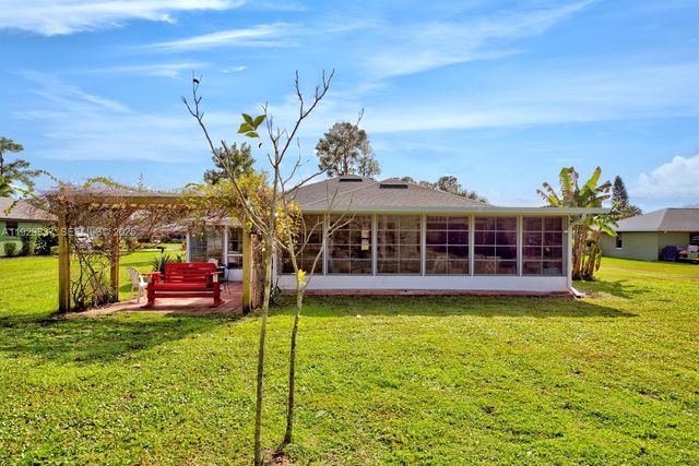 3613 Divot Rd, Sebring, FL 33872