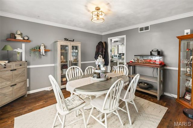 1104 N Smiley Street, O'fallon, IL 62269