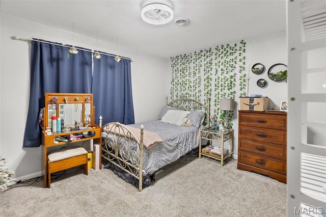 1104 N Smiley Street, O'fallon, IL 62269