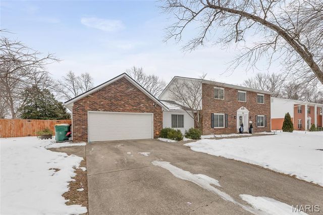 1104 N Smiley Street, O'fallon, IL 62269