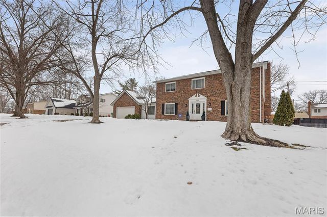 1104 N Smiley Street, O'fallon, IL 62269