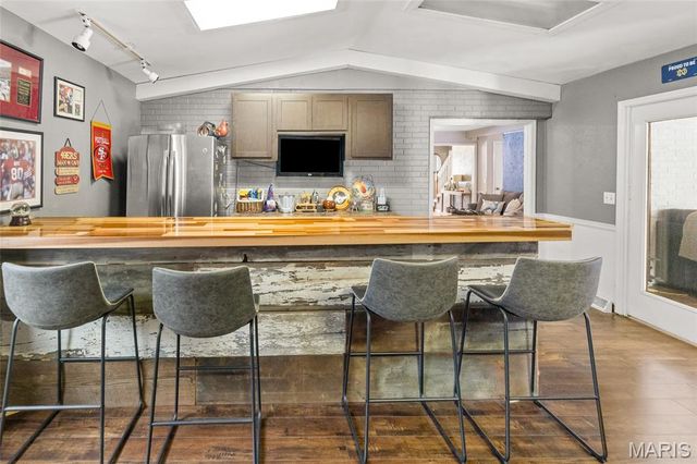 1104 N Smiley Street, O'fallon, IL 62269