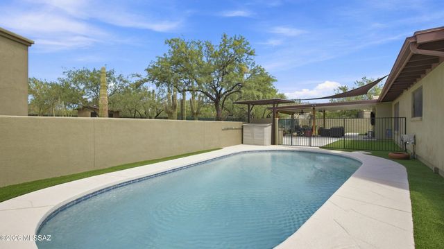 3043 N Sarsaparilla Place, Tucson, AZ 85749