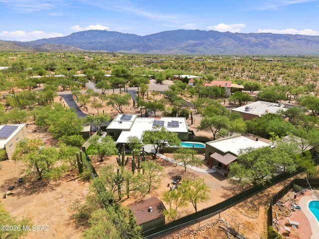3043 N Sarsaparilla Place, Tucson, AZ 85749