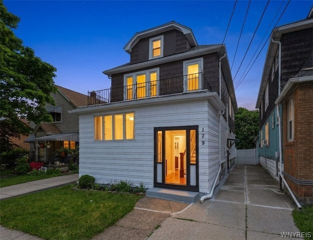 129 Ridge Park Avenue, Cheektowaga, NY 14211