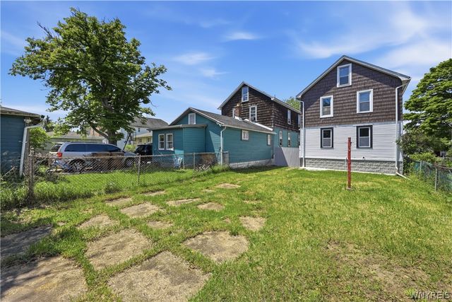 129 Ridge Park Avenue, Cheektowaga, NY 14211