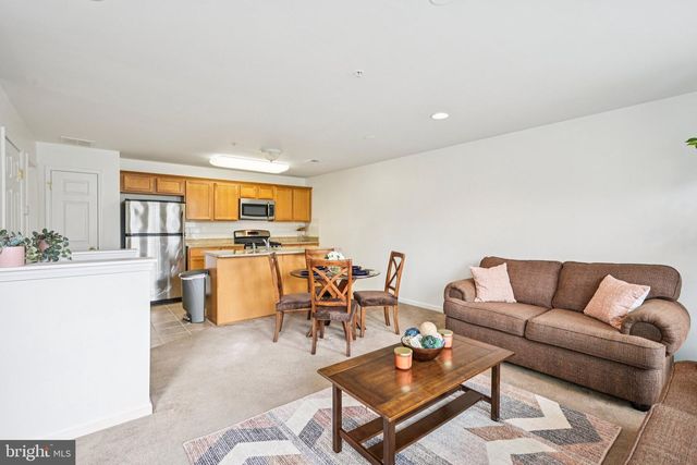 6 LALOR ST, Trenton, NJ 08611