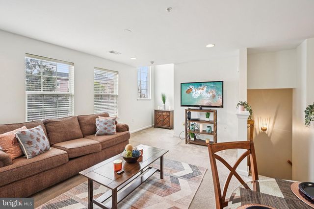 6 LALOR ST, Trenton, NJ 08611