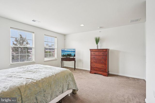 6 LALOR ST, Trenton, NJ 08611