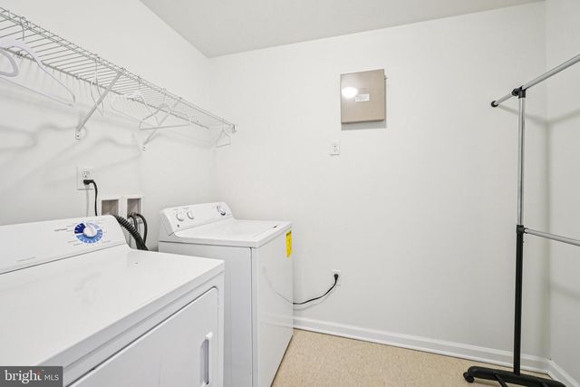 6 LALOR ST, Trenton, NJ 08611