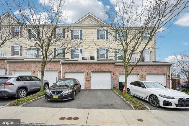 6 LALOR ST, Trenton, NJ 08611